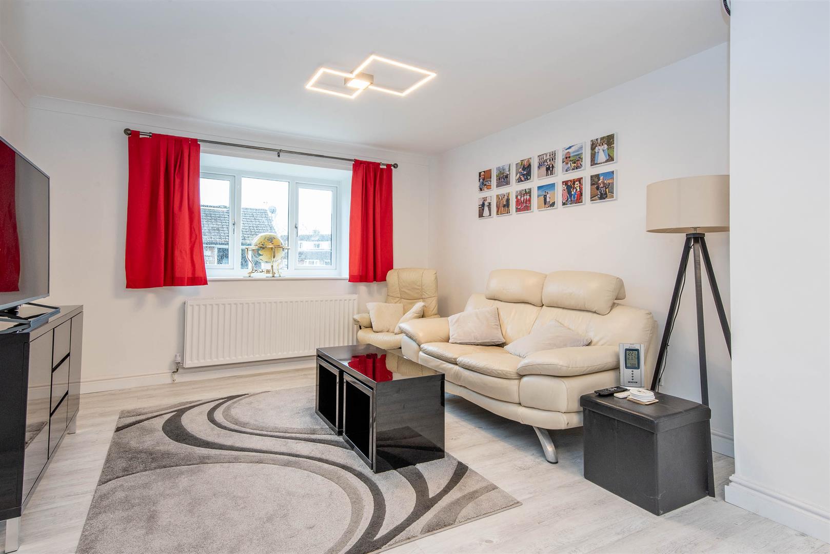 3 bed property in Churchside, Preston